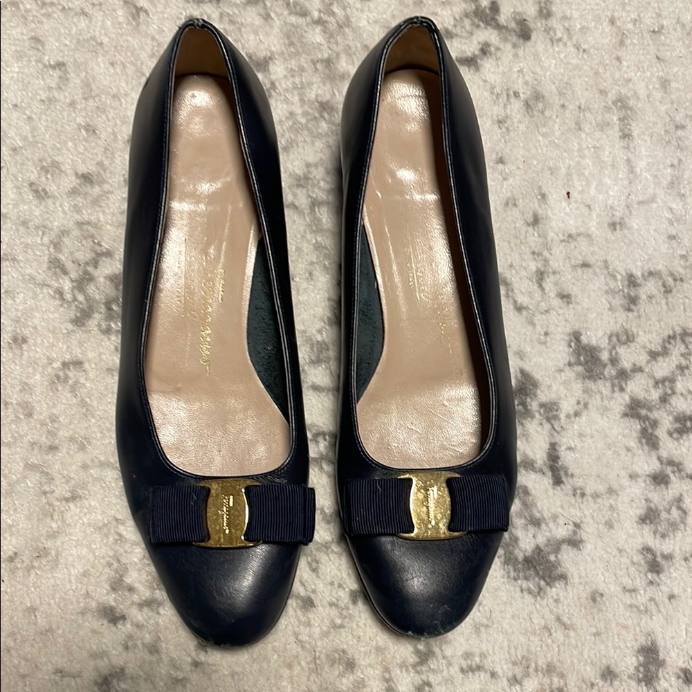 Elegant Black Leather Women's Shoes